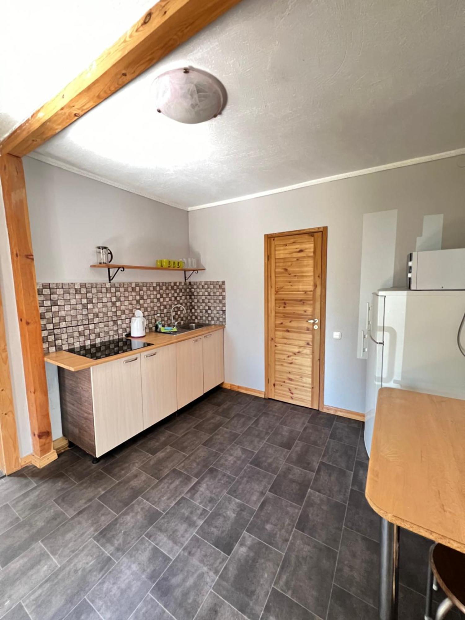 Meldernams Aparthotel Ventspils Exteriör bild